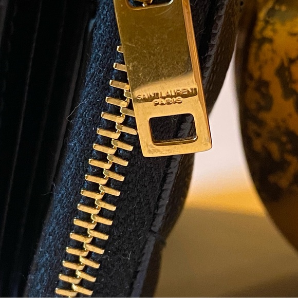 YSL Quilted Bifold Compact Wallet - Picture 4 of 11